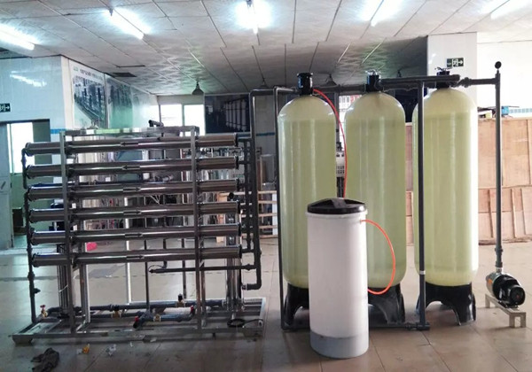 反滲透水處理設備,青青草原AV视频,10噸的反滲透水處理設備